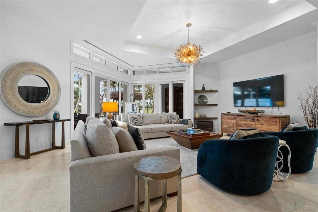 Luxury In Apartment *