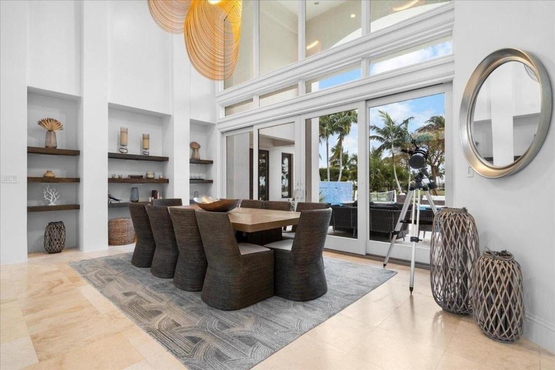 Luxury In Apartment *